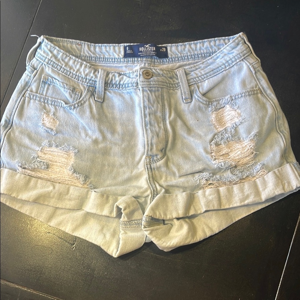Hollister Blue high-rise mom 3 Jean Shorts with rolled hem size 9